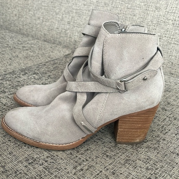Sam Edleman Merton Taupe Suede Ankle Booties Boots Size 38 8M - Picture 2 of 11